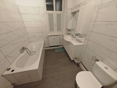 Large flat (120m²) with 7 beds in Zeitz