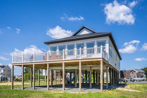 Pier Pressure - Canalfront in Captain's Cove!