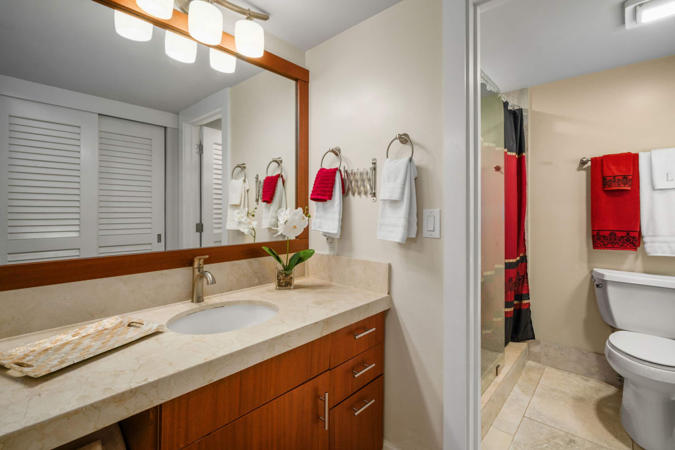 Condo in Princeville · ★4.67 · 2 bedrooms · 2 beds · 2 baths - Image 11