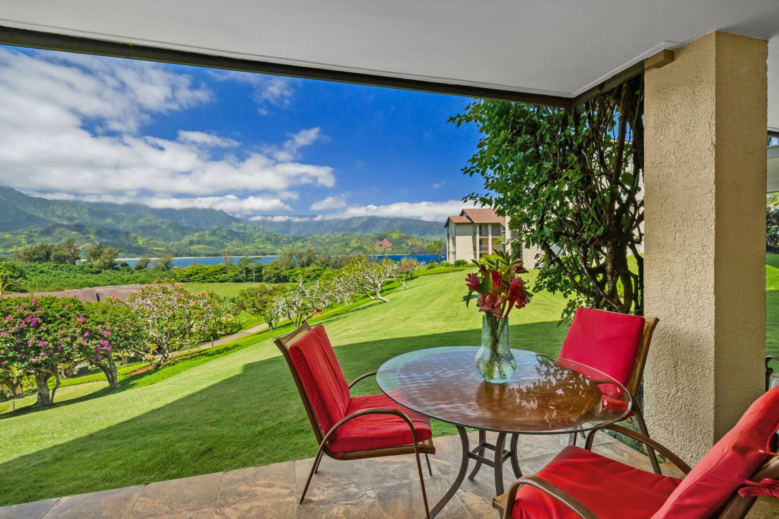 Condo in Princeville · ★4.67 · 2 bedrooms · 2 beds · 2 baths - Image 13
