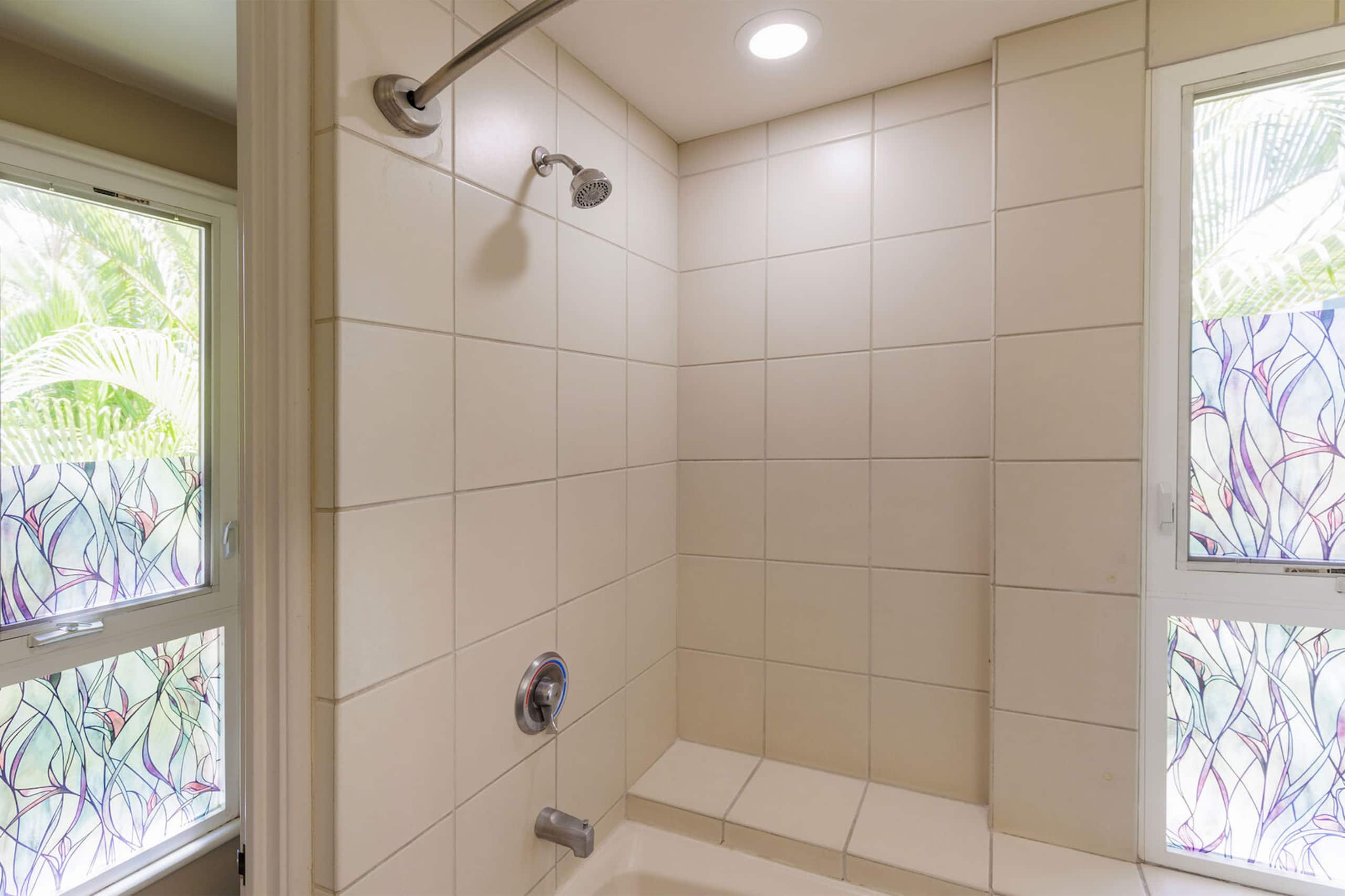 Condo in Kihei · ★4.33 · 1 bedroom · 2 beds · 2 private baths - Image 27