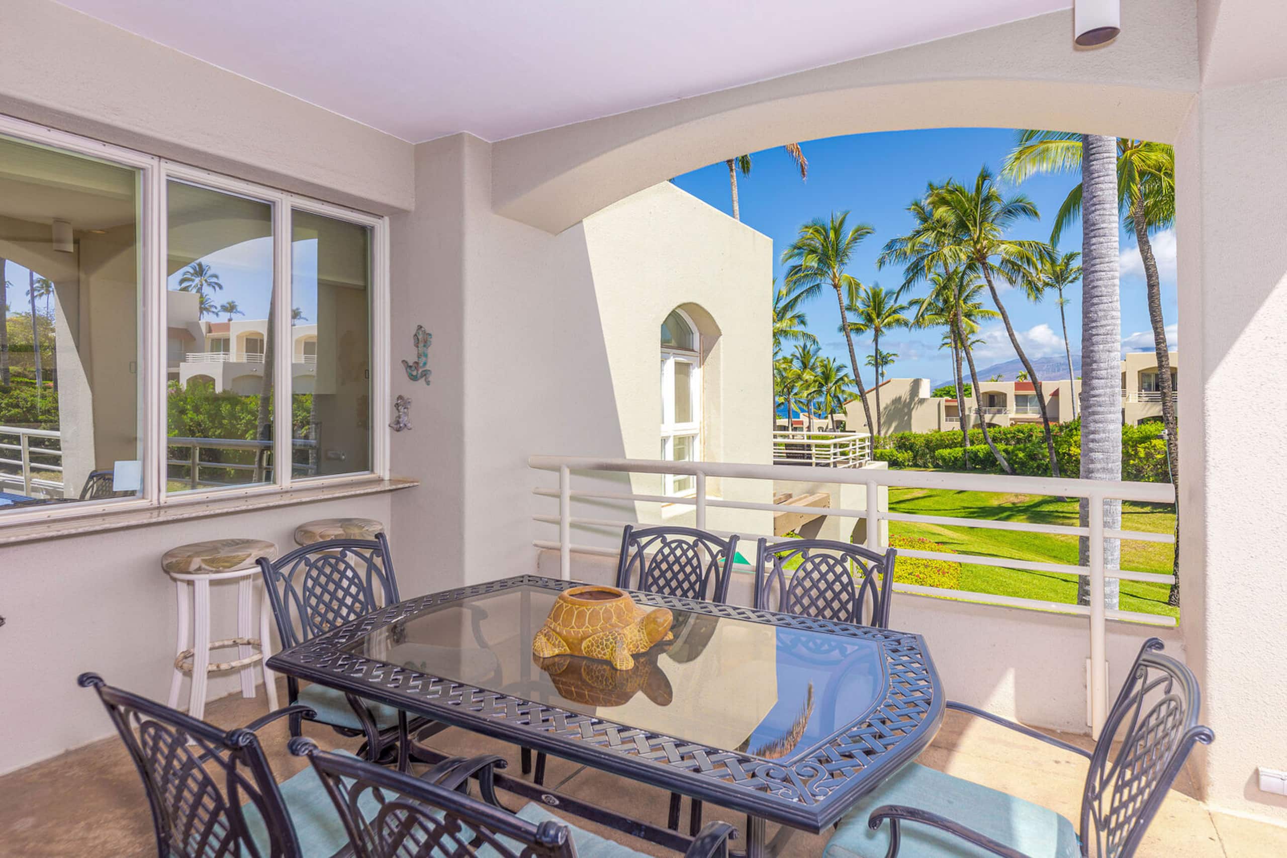 Condo in Kihei · ★4.33 · 1 bedroom · 2 beds · 2 private baths - Image 6