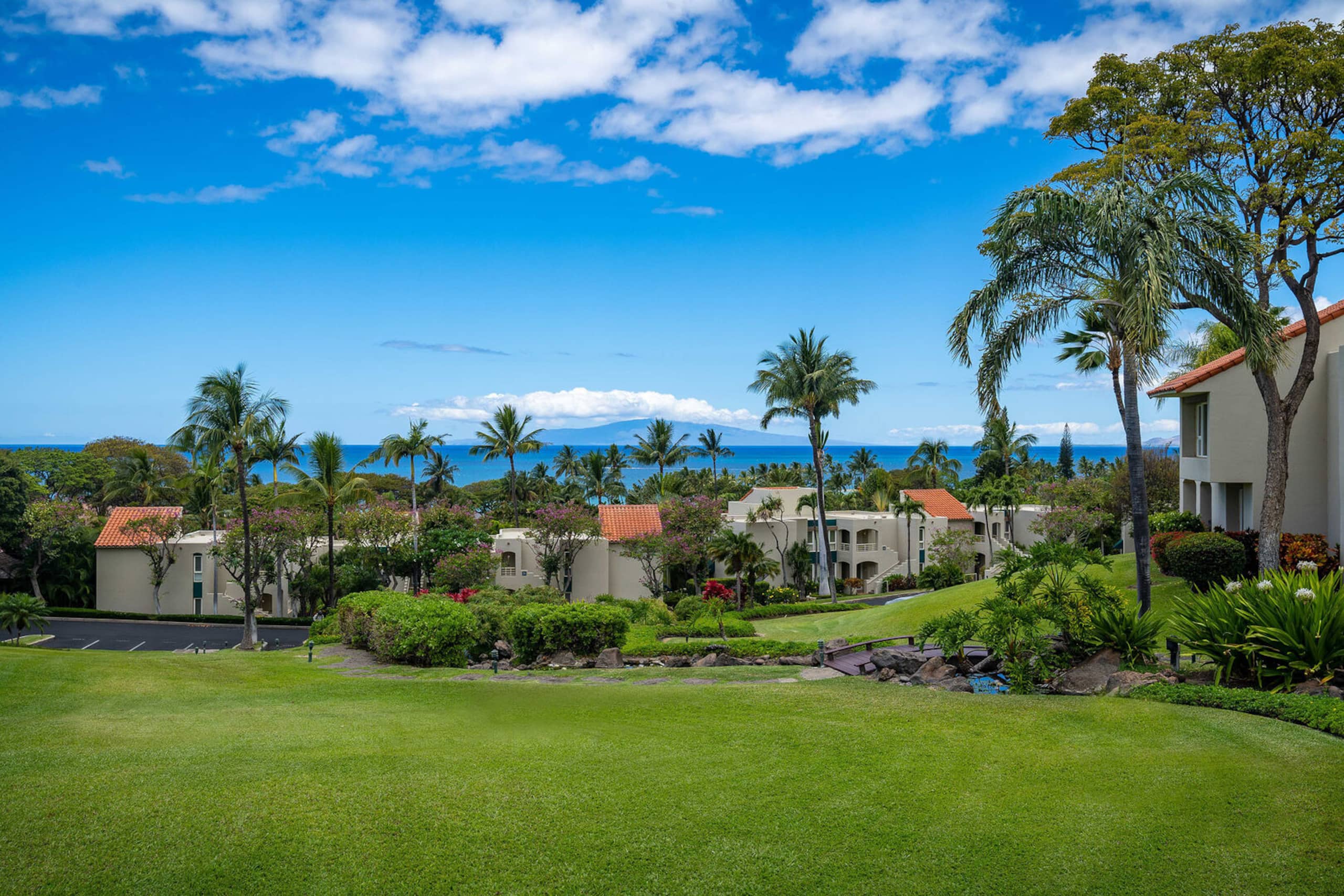 Condo in Kihei · ★4.33 · 1 bedroom · 2 beds · 2 private baths - Image 36