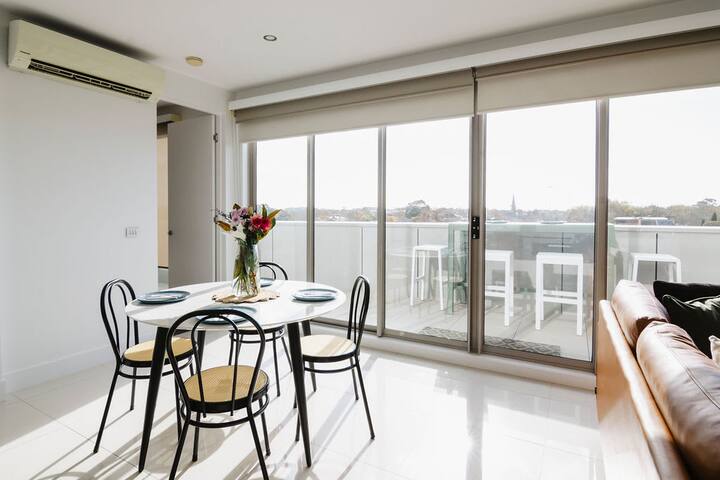 Fabulous Fitzroy with Parking gallery image 4