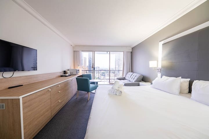Airtrip Brisbane managed Airbnb listing 2