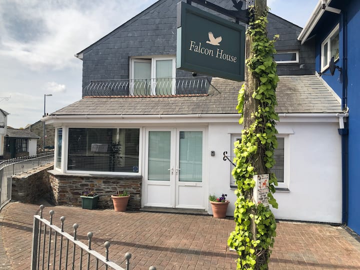 Falcon House - Tintagel