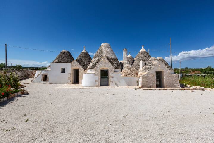 Brunaldi Trulli by Perle di Puglia gallery image 5