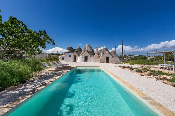 Brunaldi Trulli by Perle di Puglia