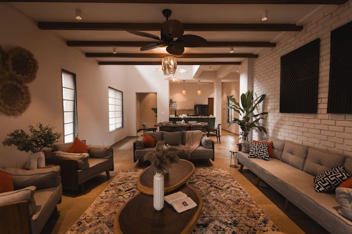 Living room image 10