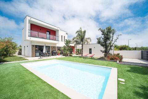 Villa - Pool Jukebox 6 People