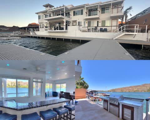 MEGA Dock House on the Strip