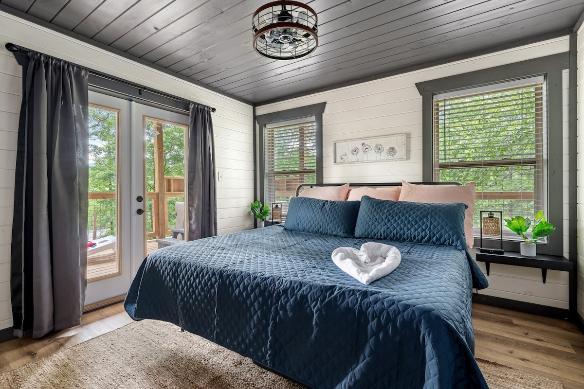 חדר שינה 5: להירגע עם נוחות פנימית ויופי חיצוני במרחק של צעד אחד בלבד.