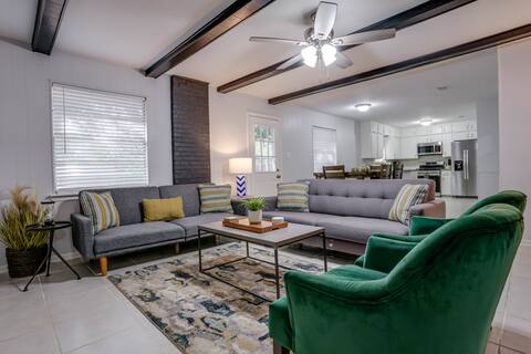 Spacious DFW 4BR for 8 Guests