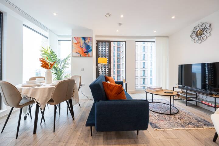 Pet friendly 2BR near Piccadilly | Asquare Letting gallery image 2