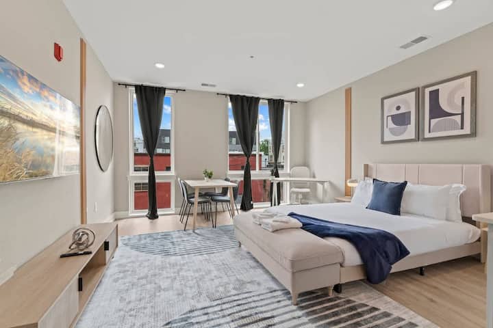 Luxury Studio | 1 Bed | Northern Liberties - Philadelphia, PA