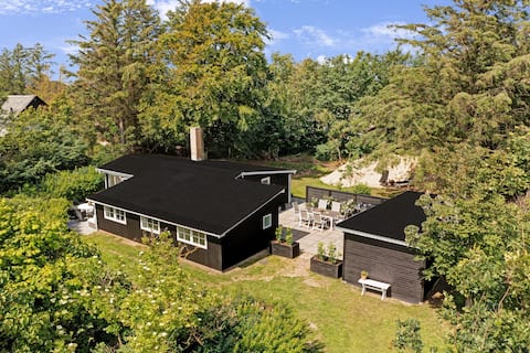 Fully renovated summer house on Fuglegræsvej 1