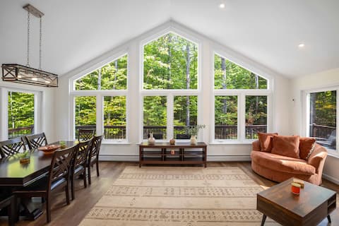 Tranquil 5-BR Mountain Retreat 8-Min. to Mt. Sunap