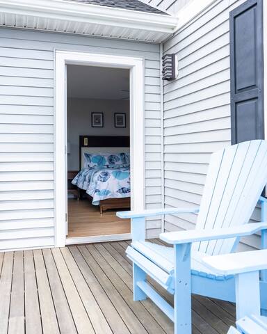 Family-Friendly 4BR, Near Newport, Walk to Beach gallery image 5