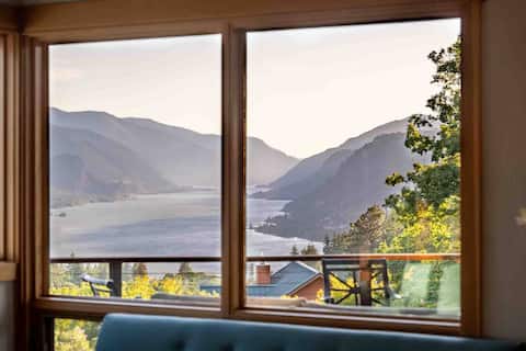 Breathtaking Views of Mt. Hood and Columbia Gorge,