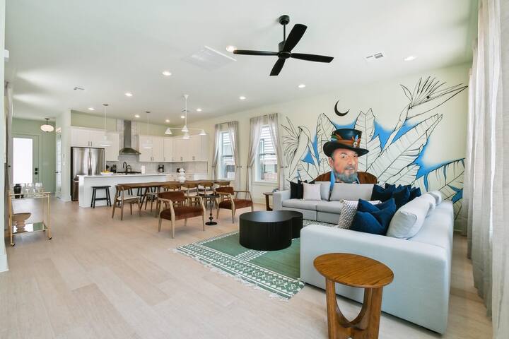 Urban Oasis in heart of NOLA w/Heated Pool+Parking gallery image 4