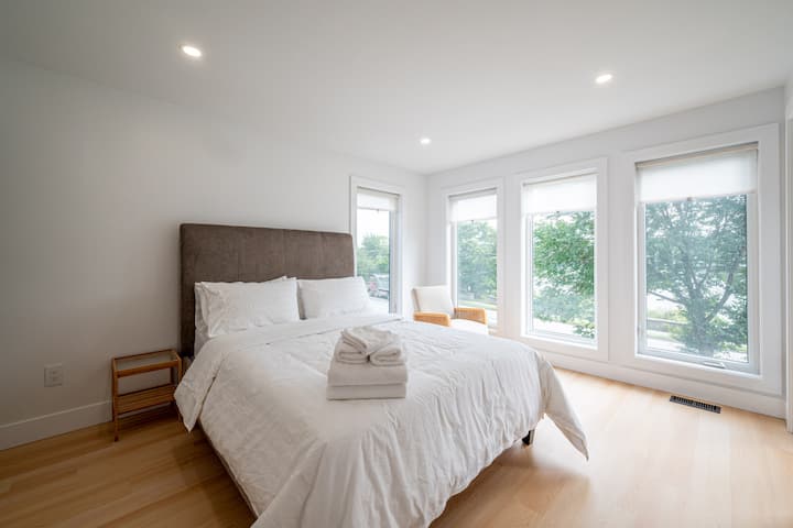 7077 Quinpool update-21