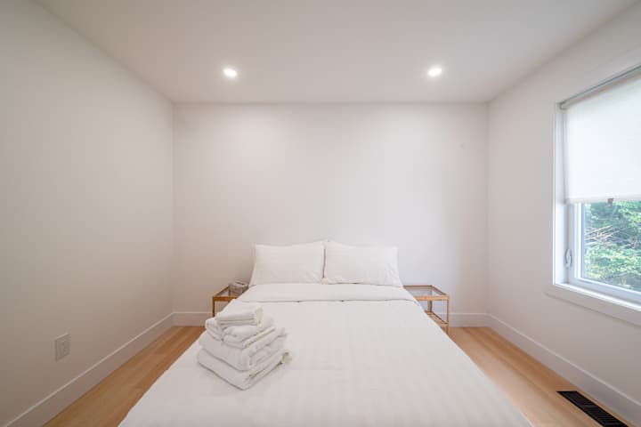 7077 Quinpool update-18