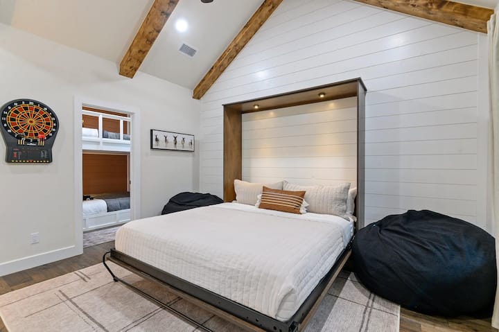 加大双人床卧室3