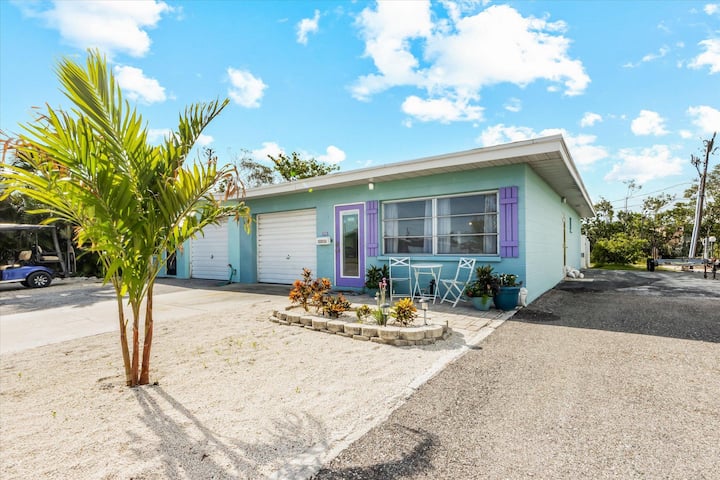 Anna Maria's Dream:ground Level, Centrally Located - Holmes Beach, FL