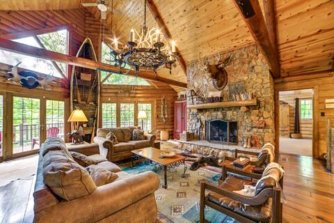Lakefront Kuttawa Cabin w/ Private Dock & Trails!