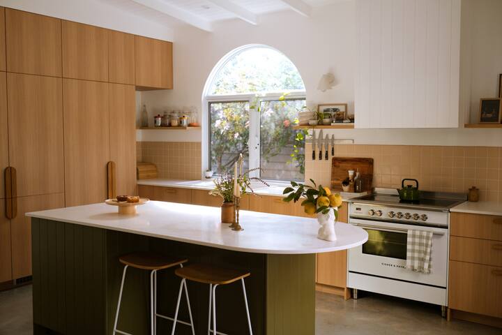 Floretta – 2 bedroom Heritage Cottage gallery image 2