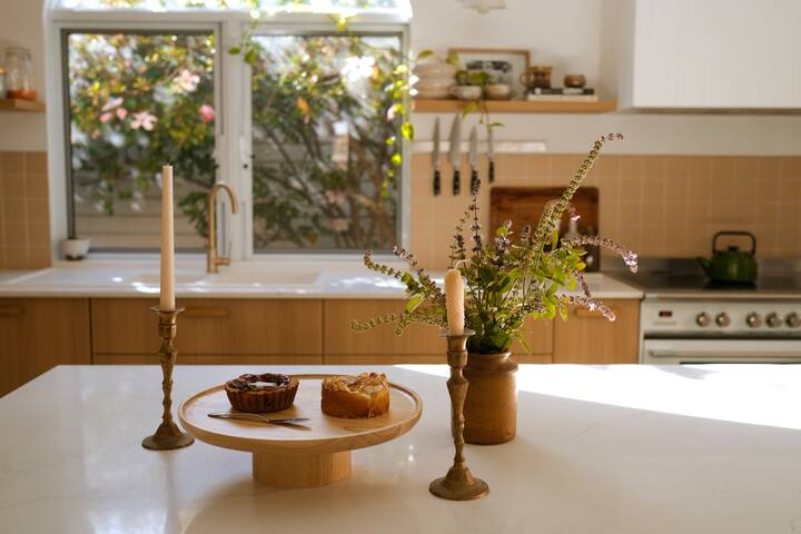 Floretta – 2 bedroom Heritage Cottage gallery image 4