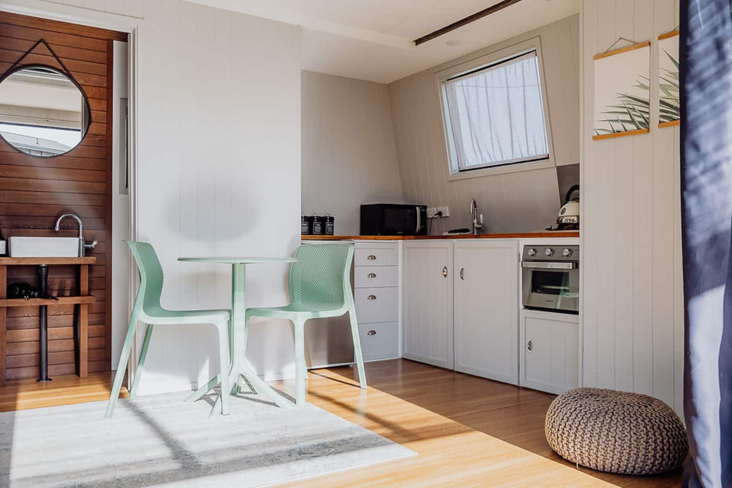 The Wee Snug - A Tiny Home With A Big Heart 4