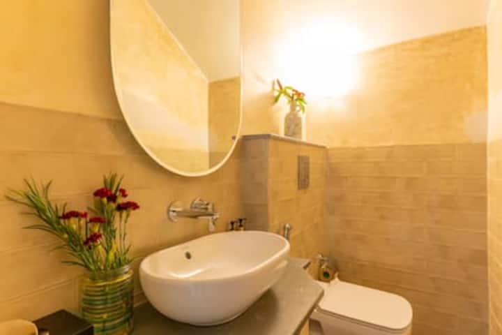VACASA, CALANGUTE · Spacious Pet-Friendly Villa W/ Pool & Elevator