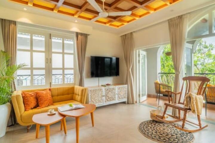 VACASA, CALANGUTE · Spacious Pet-Friendly Villa W/ Pool & Elevator