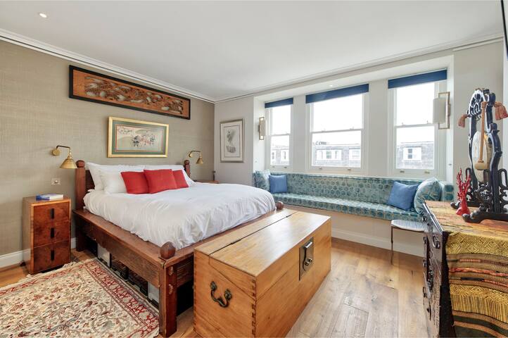 Stunning 2 bedroom apartment in Little Venice West gallery image 2