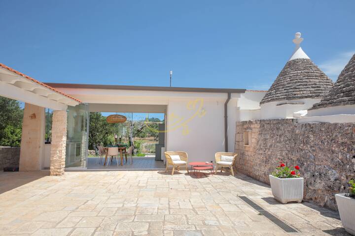 TD Trulli Benedetta with Pool in Peaceful Nature gallery image 4
