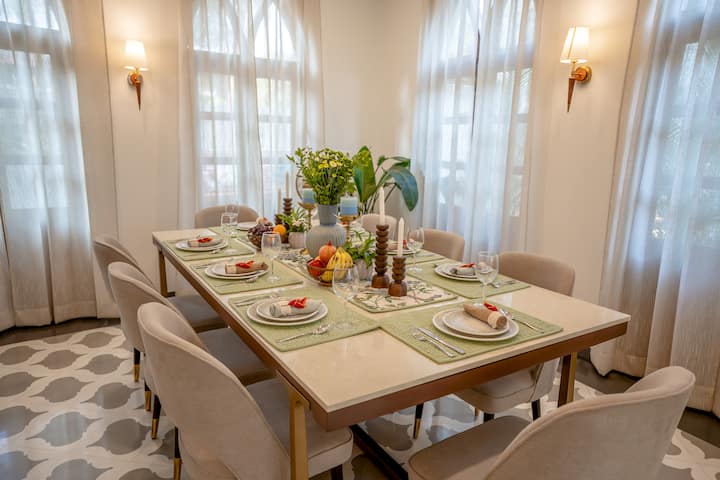 Dining: Dining