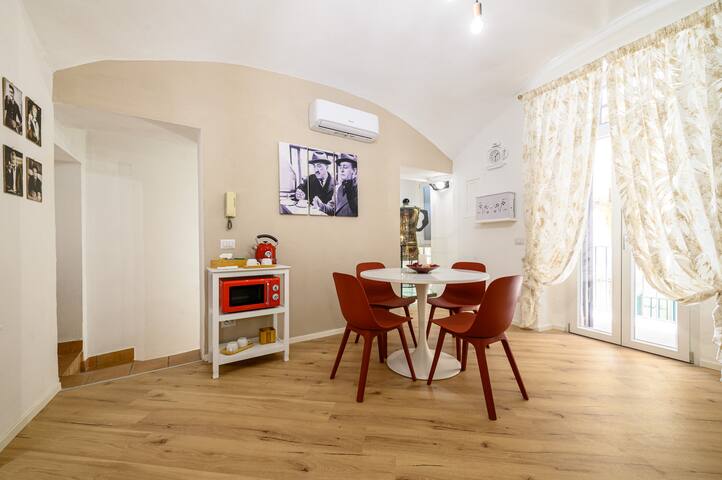 A Tazzulella – Vico Graziella 12