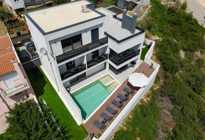 Depaja – Luxury Villa With Pool And Fitness Area - Zadar