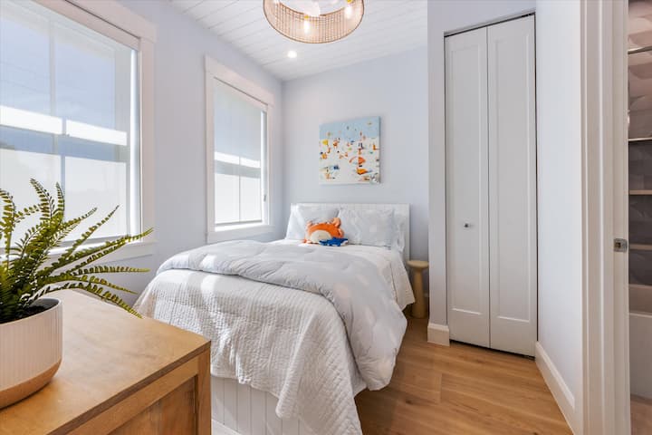 Quatrième chambre - Lit complet