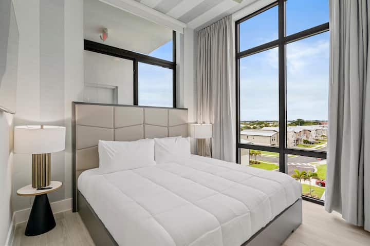 Dhoma e gjumit nr. 2: Krevat dopio "king" me TV (me banjë)