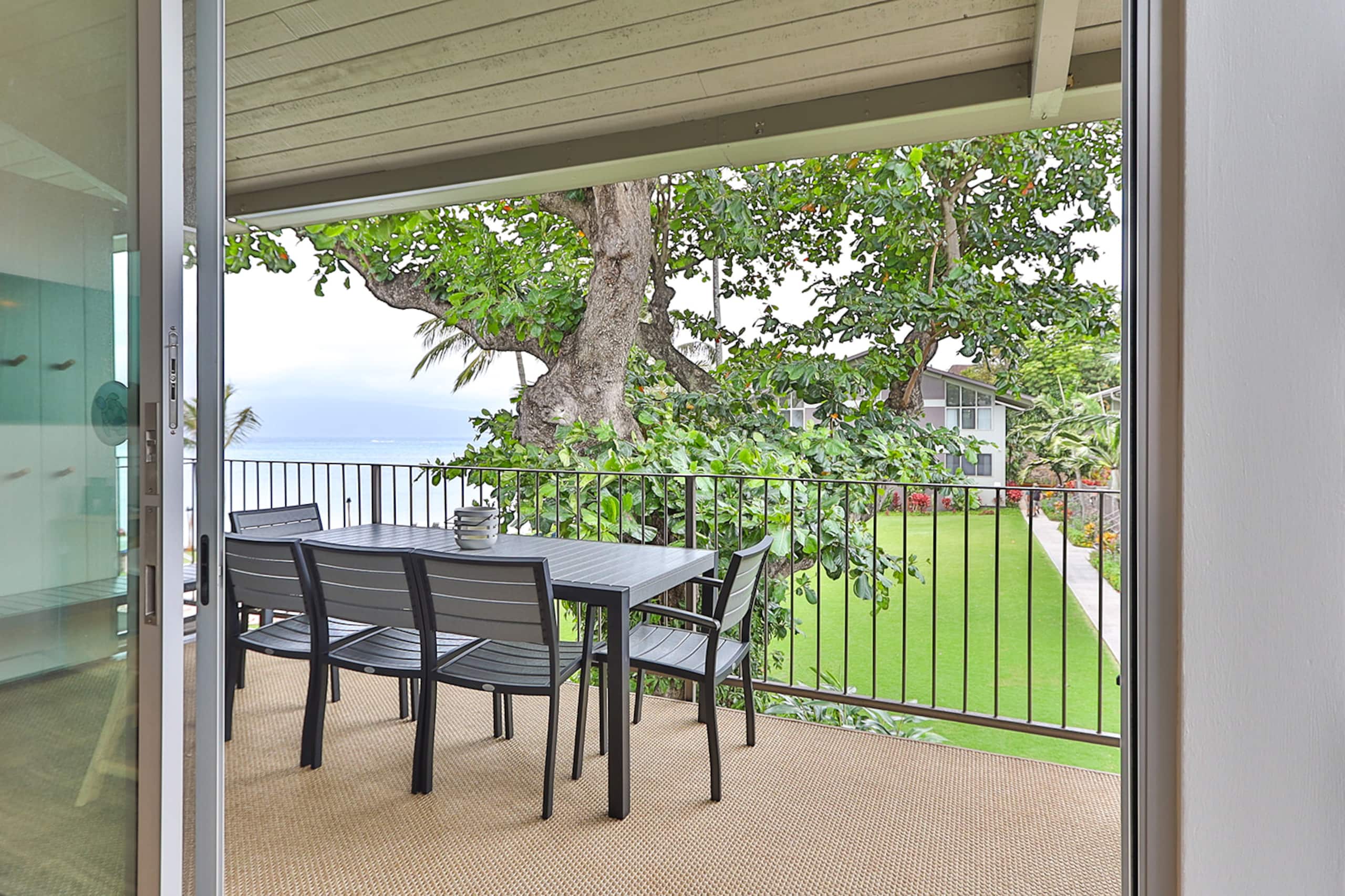Condo in Lahaina · ★5.0 · 3 bedrooms · 4 beds · 2 baths - Image 5