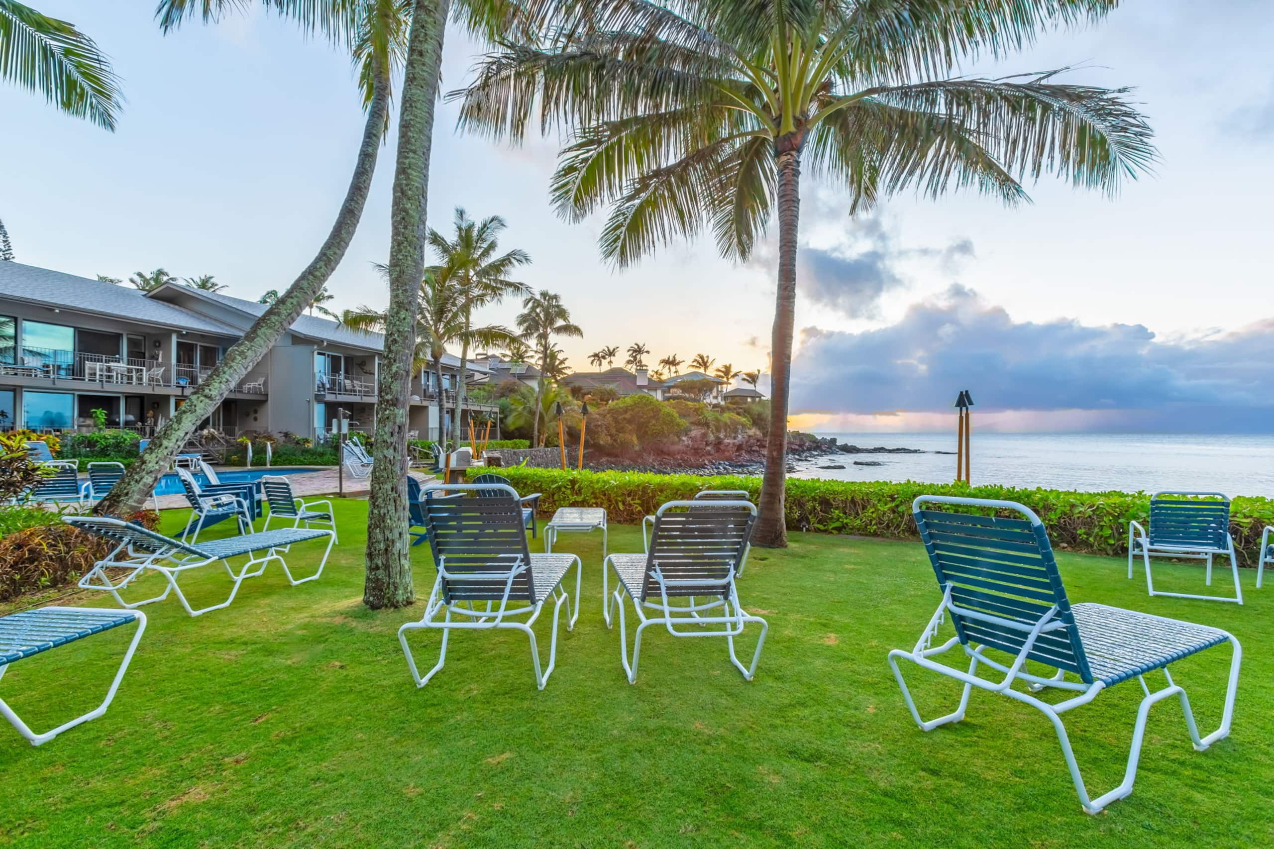 Condo in Lahaina · ★5.0 · 2 bedrooms · 2 beds · 2 baths - Image 42