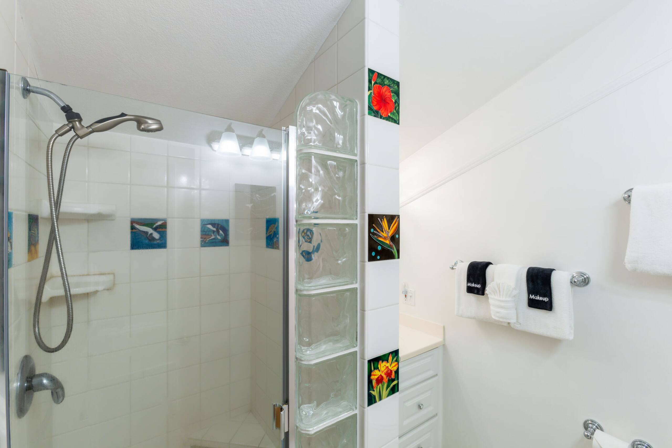 Condo in Lahaina · ★5.0 · 2 bedrooms · 2 beds · 2 baths - Image 33
