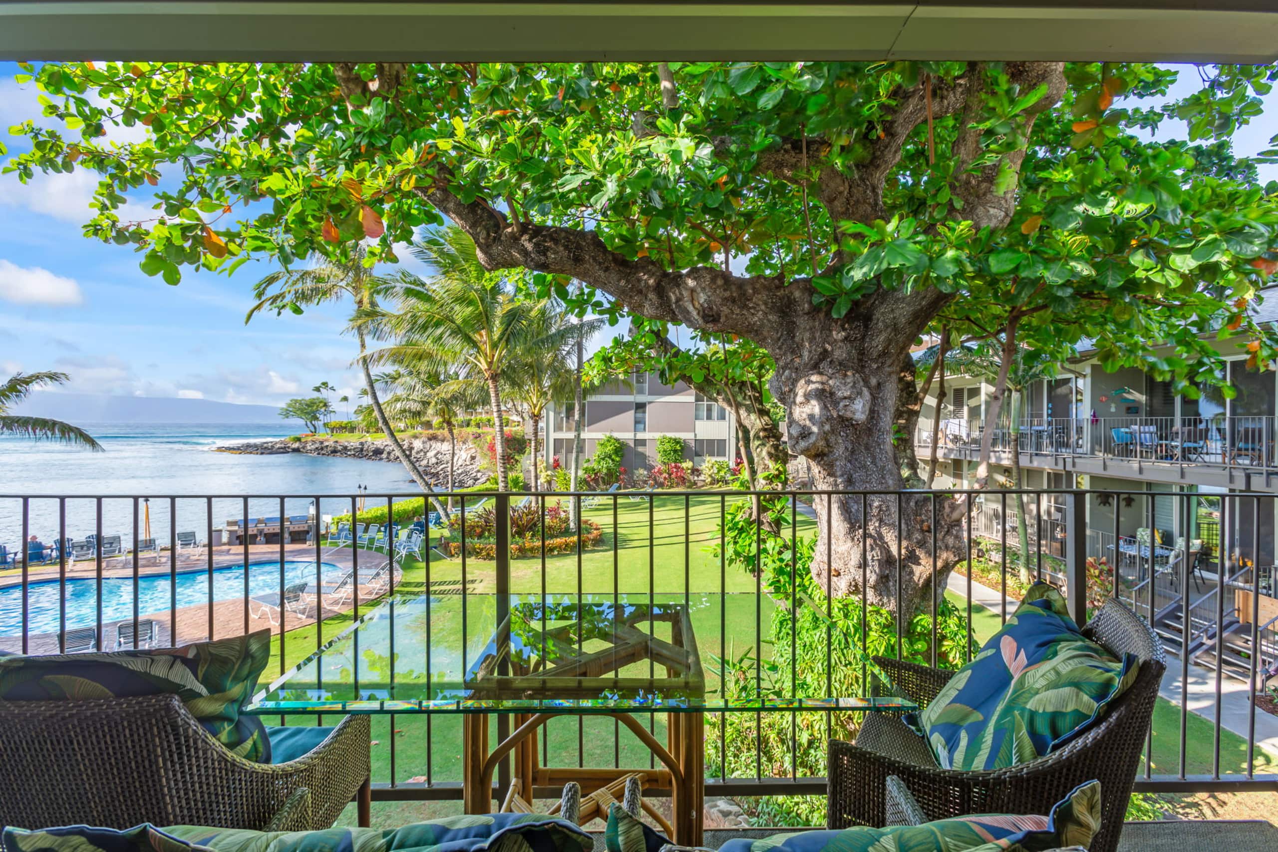 Condo in Lahaina · ★5.0 · 2 bedrooms · 2 beds · 2 baths - Image 44