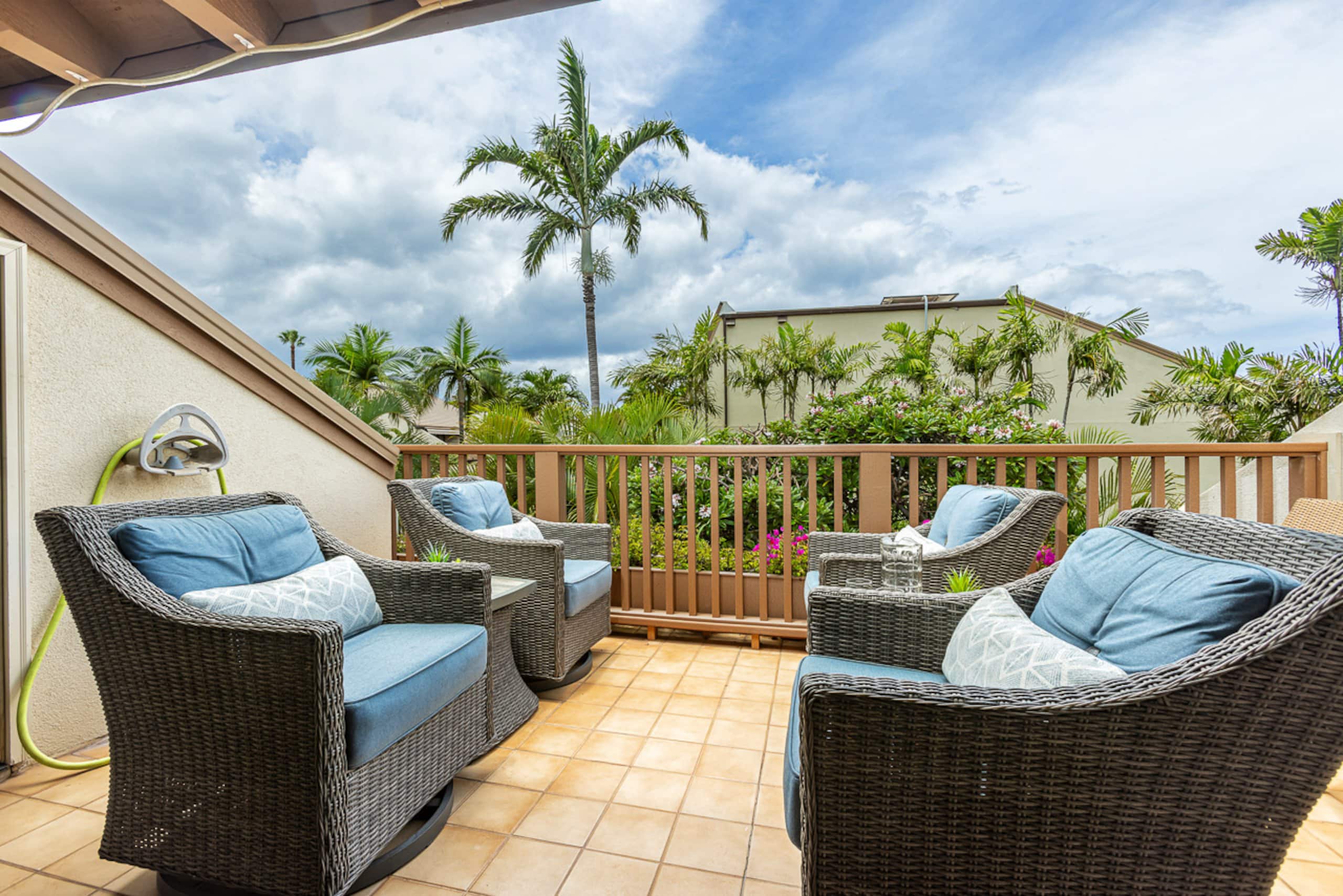 Condo in Kihei · ★4.33 · 2 bedrooms · 4 beds · 2 shared baths - Image 1