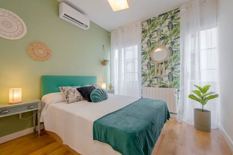 Family and unique in downtown Majadahonda.