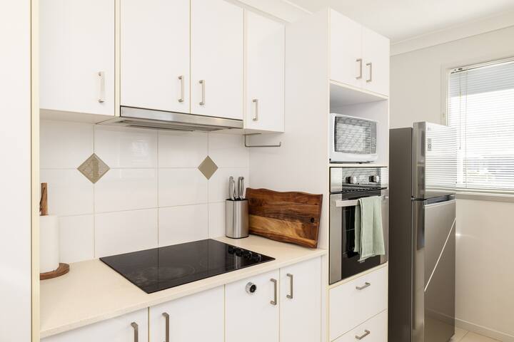 3 Bdr Apt! Garage! Balcony! GST Credits! 119D3 gallery image 4