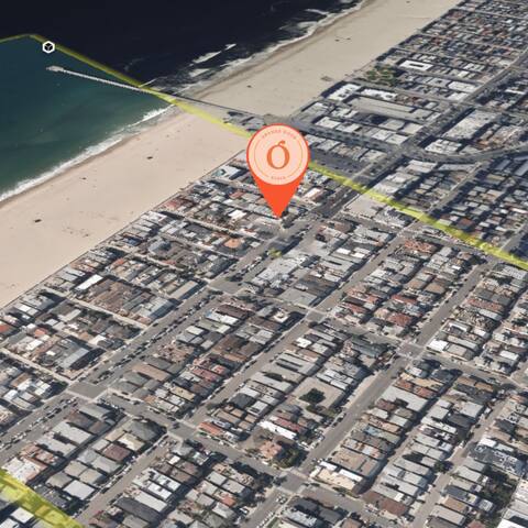 Luxe Coastal Haven with Rooftop Deck & Hot Tub gallery image 5