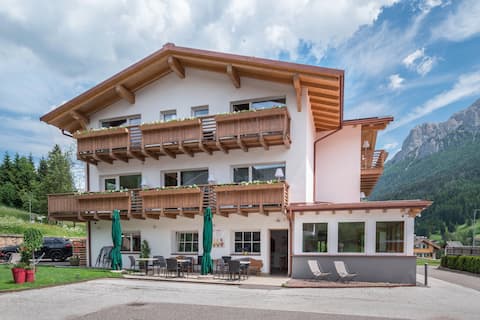 Alpine Wellness Apartment with mini-spa